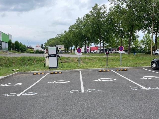 Ibis Budget Cognac Châteaubernard Exteriér fotografie